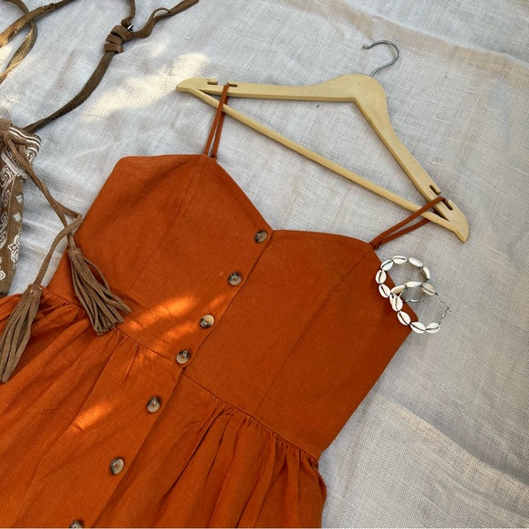 SOLD ❌ H&M Rust Dress with Buttons - Picture 6 of 10
